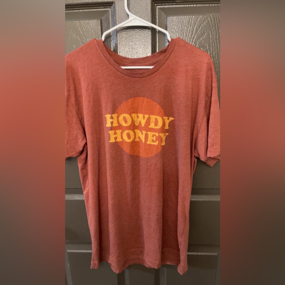 Graphic tee
